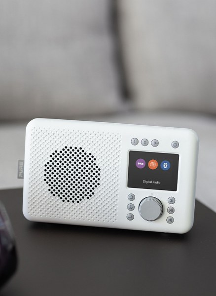Lenco Internet DAB /FM-radio met Bluetooth-afstandsbediening en Lenco Internet DAB /FM-radio met Bluetooth-afstandsbediening en